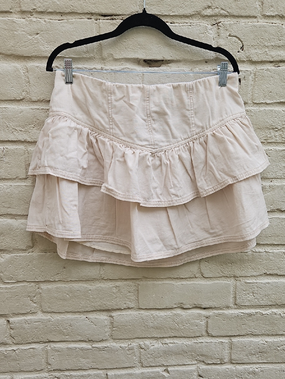 American Eagle Ruffle Skirt
